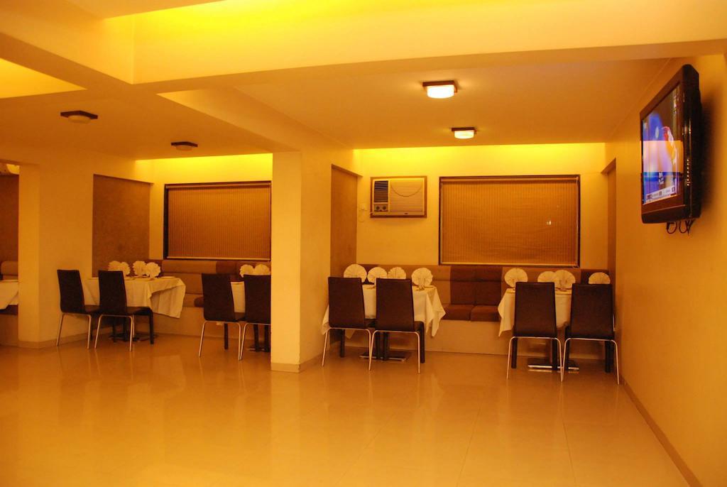 Hotel Tanish Residency Navi Mumbai Exterior photo