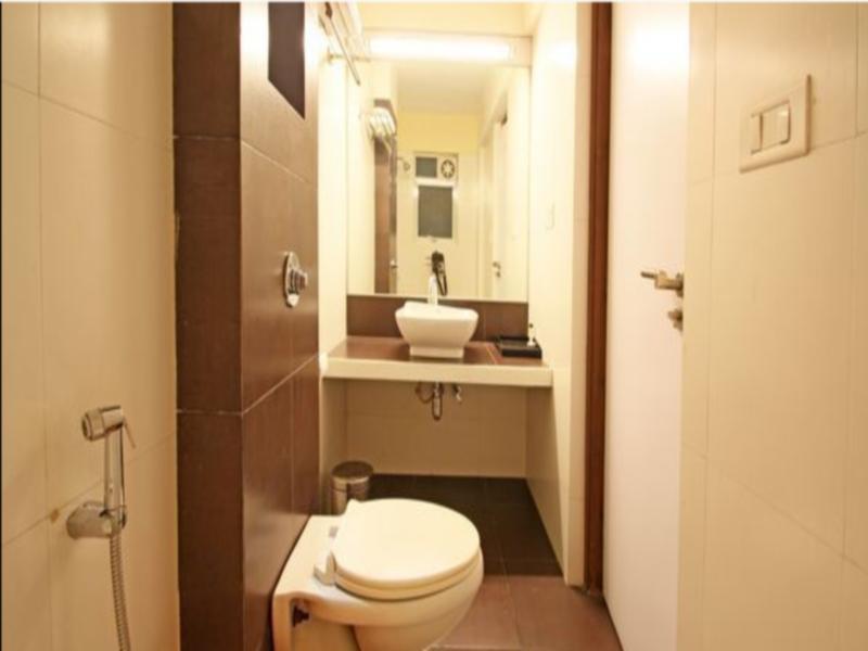 Hotel Tanish Residency Navi Mumbai Exterior photo